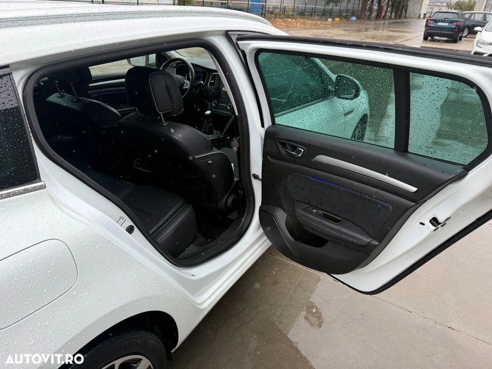 Renault Megane - 17