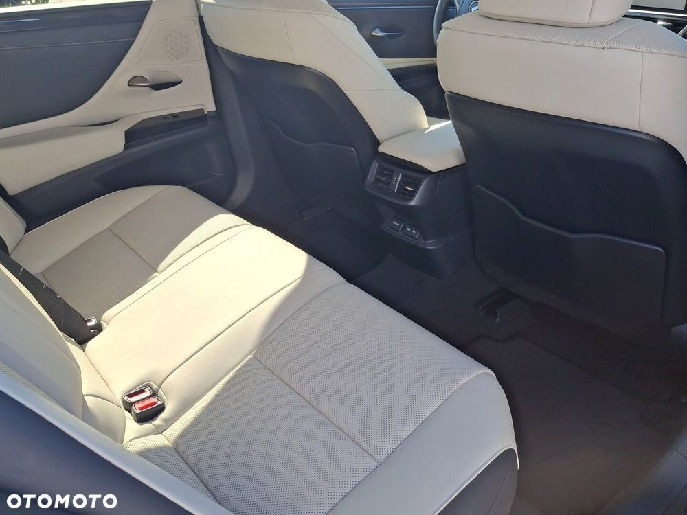 Lexus ES - 19