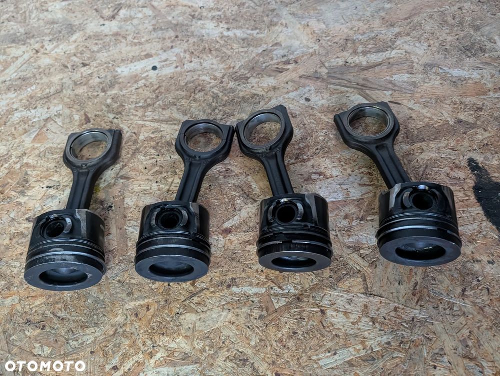 TŁOKI + KORBOWODY CITROEN DS3 C3 1.6 HDI