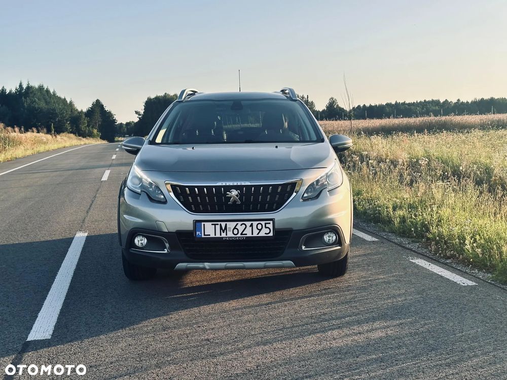 Peugeot 2008 1.5 BlueHDi Allure S&S - 4