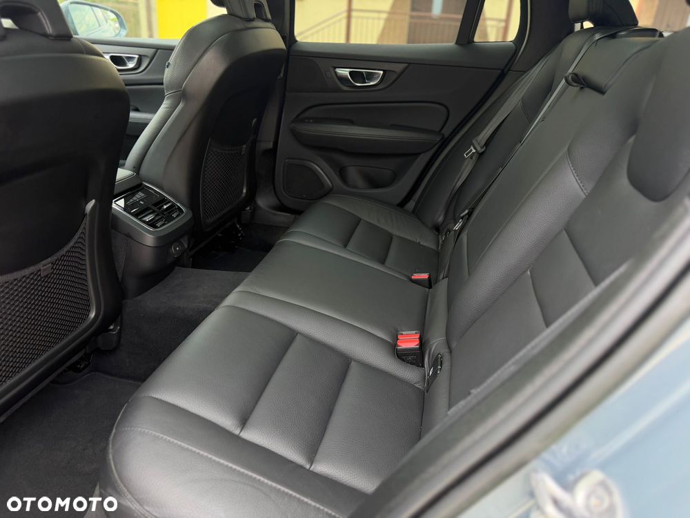Volvo V60 B5 B AWD Geartronic Inscription - 22