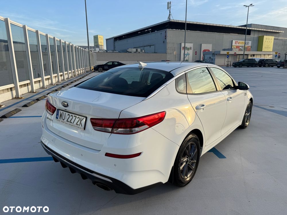 Kia Optima - 8