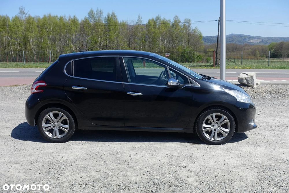 Peugeot 208 1.6 e-HDi Allure STT - 4