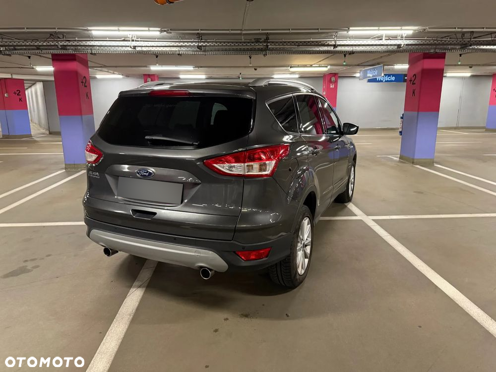 Ford Kuga 2.0 TDCi FWD Titanium - 4
