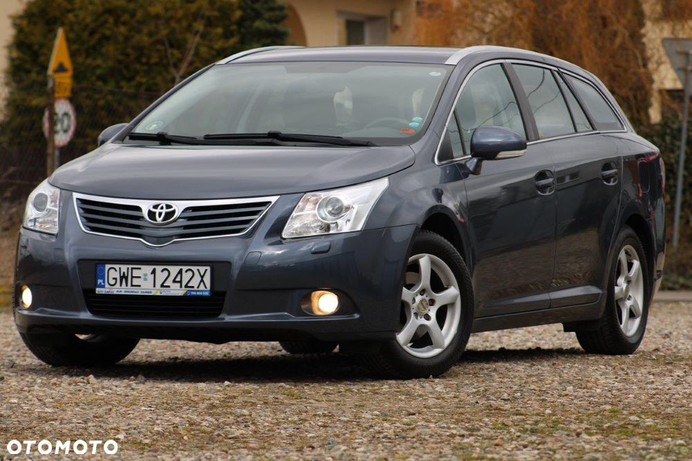 Toyota Avensis 1.6 Business Edition - 1