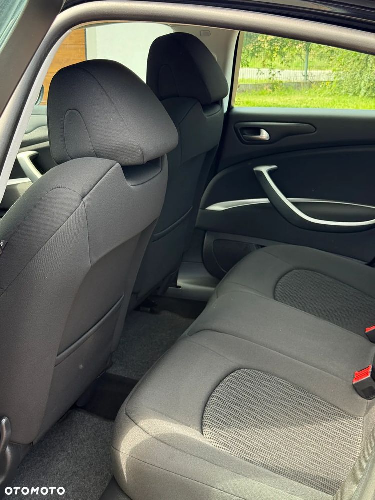 Citroën C5 1.6 HDi Attraction - 15