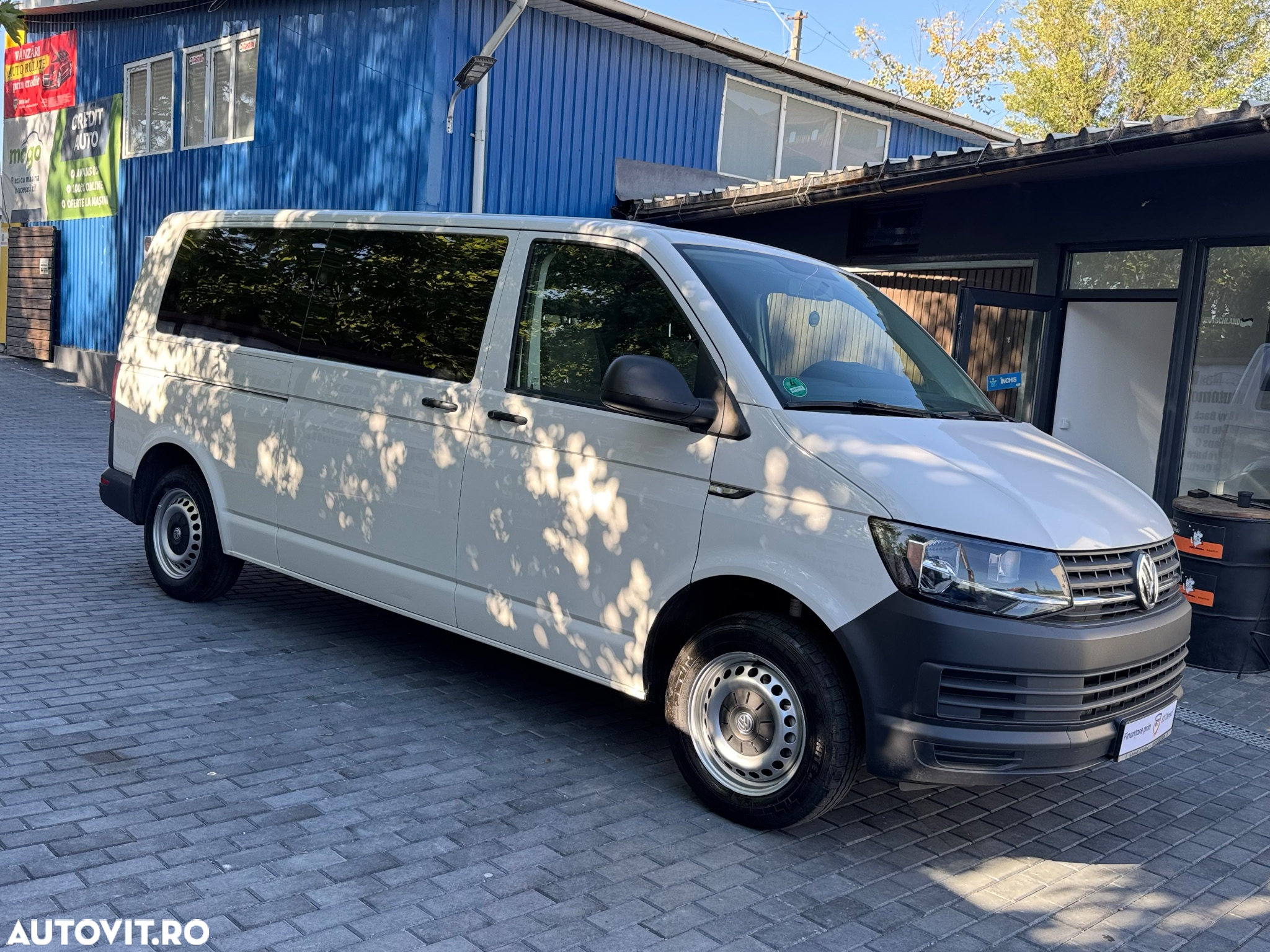 Volkswagen Transporter Multivan T6 2.0 TDI 75 kW KR Comfortline - 3