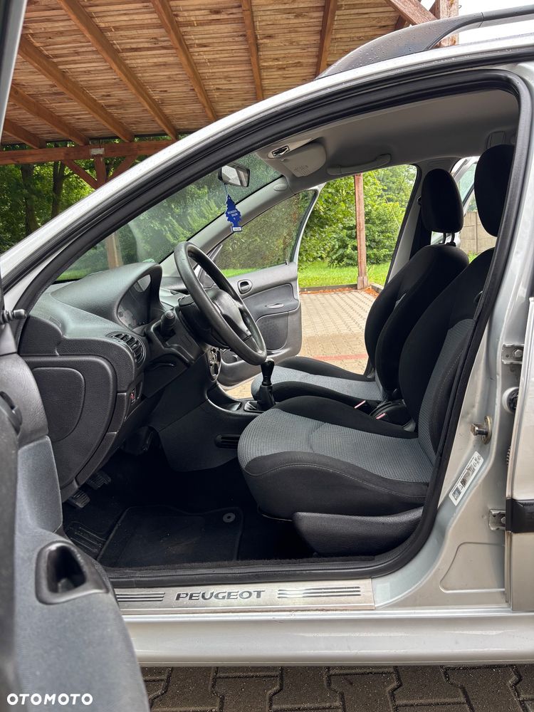 Peugeot 206 75 Tendance - 19
