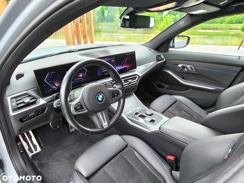 BMW Seria 3 318i M Sport - 13