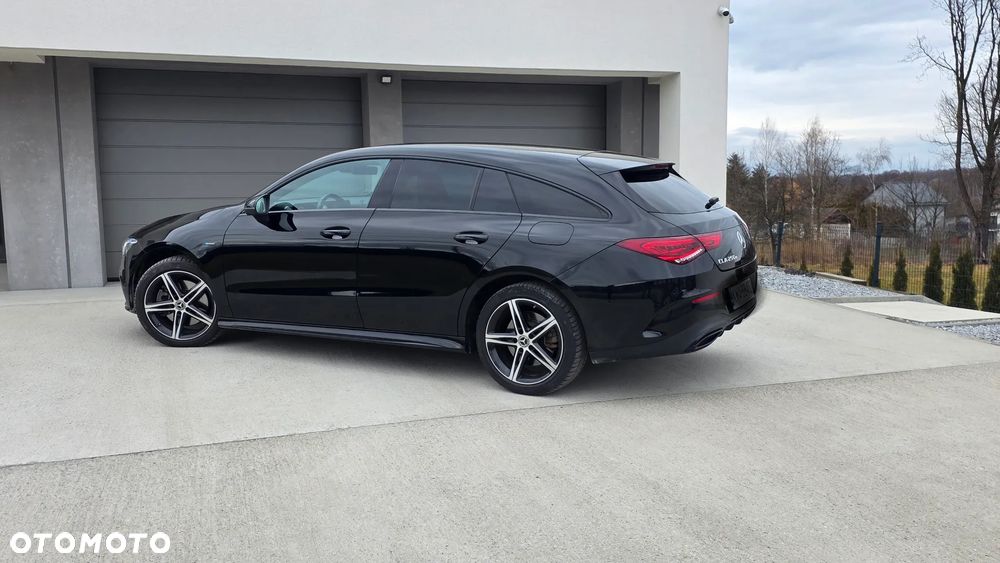 Mercedes-Benz CLA 250 E AMG Line 8G-DCT - 26