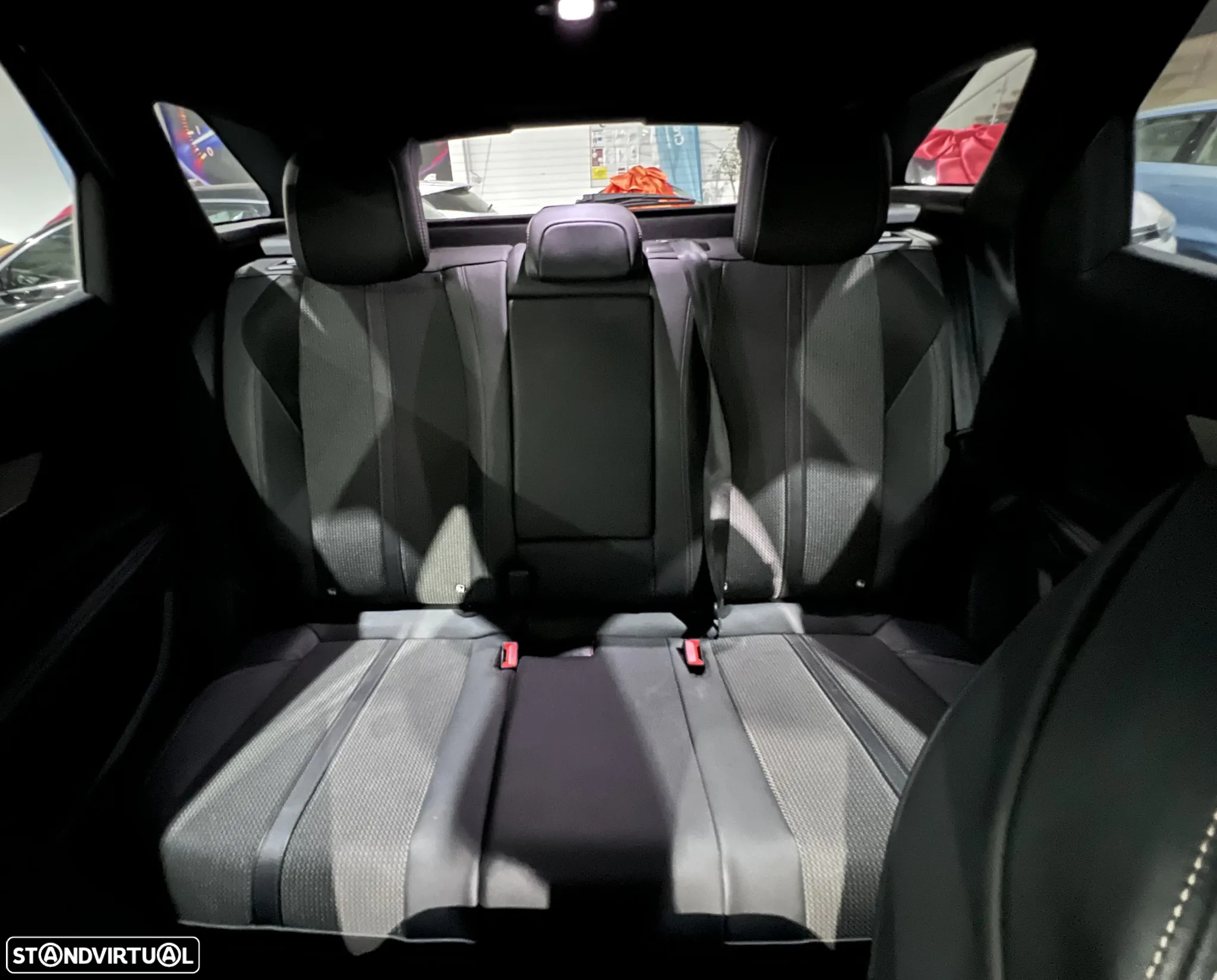 Peugeot 3008 1.5 BlueHDi GT EAT8 - 6
