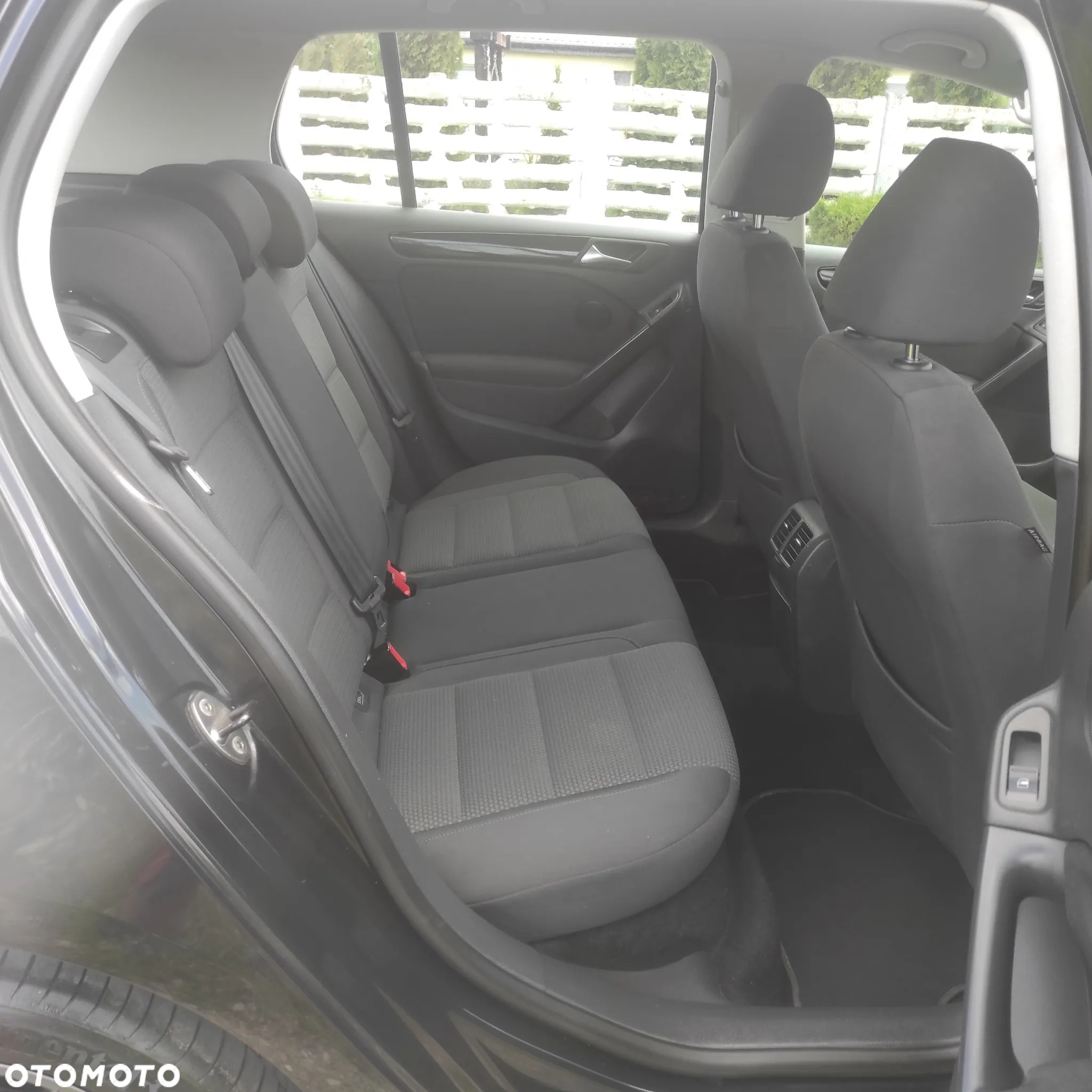 Volkswagen Golf - 18