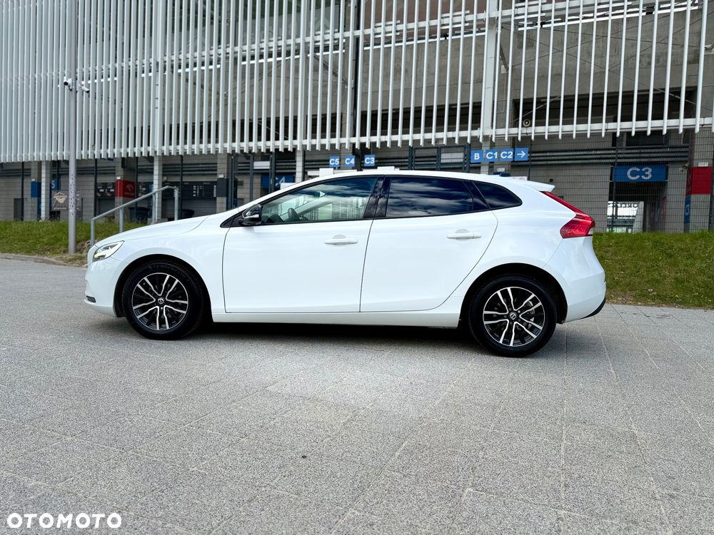 Volvo V40 D2 Drive-E SCR Momentum - 10