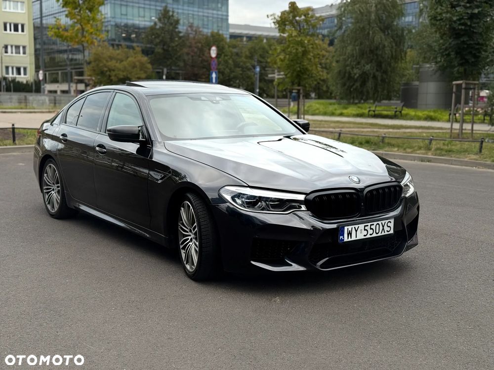 BMW Seria 5 M550i xDrive sport - 4