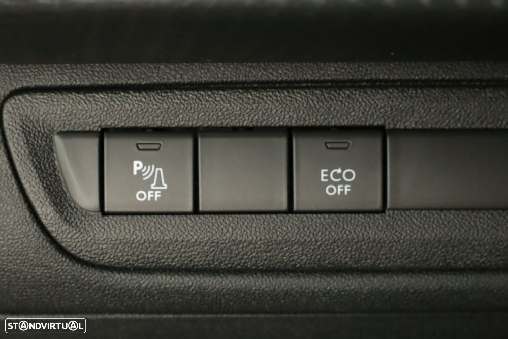 Peugeot 2008 1.2 PureTech Signature - 20