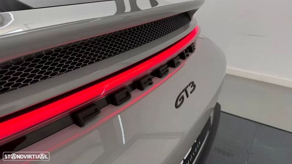 Porsche 911 (992) GT3 PDK - 13