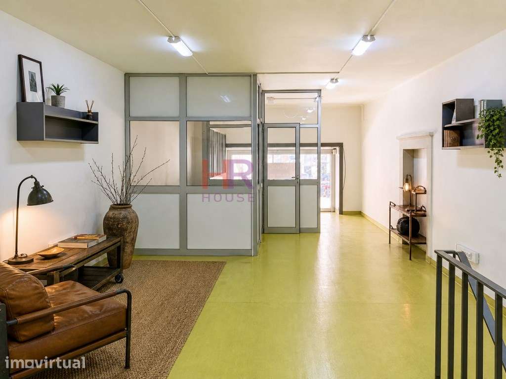 Espaço comercial de rés-do-chão com 2 lavabos e montra, localizado ... - Grande imagem: 2/18