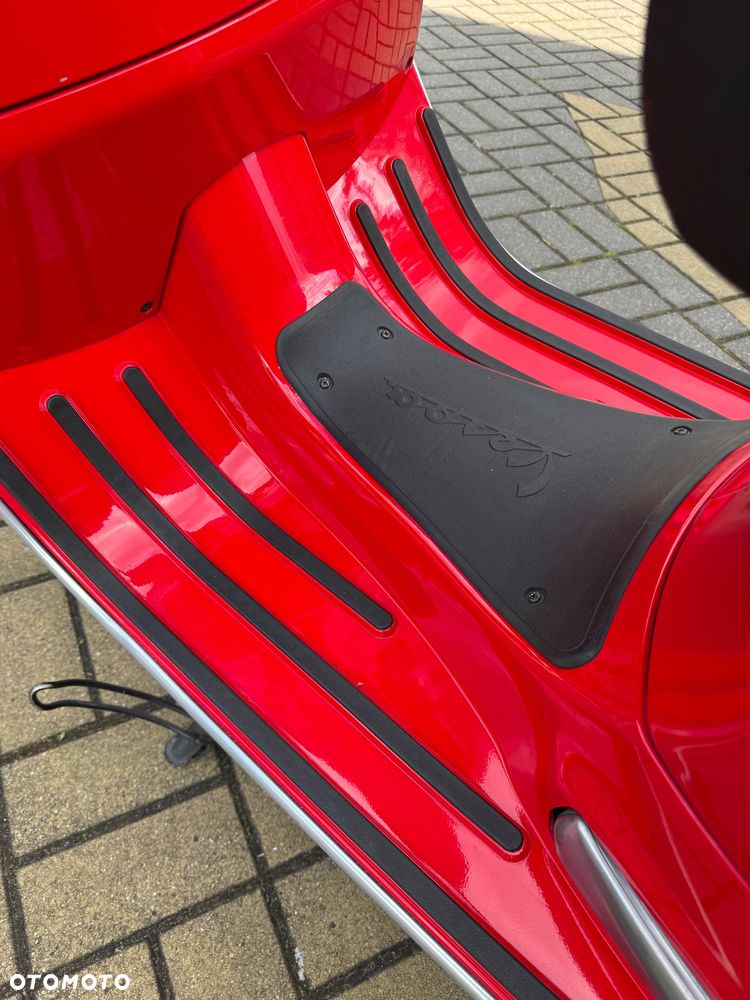 Vespa GTS - 7