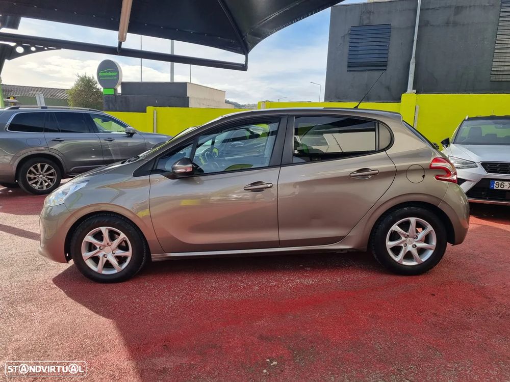 Peugeot 208 1.2 VTi Active - 4