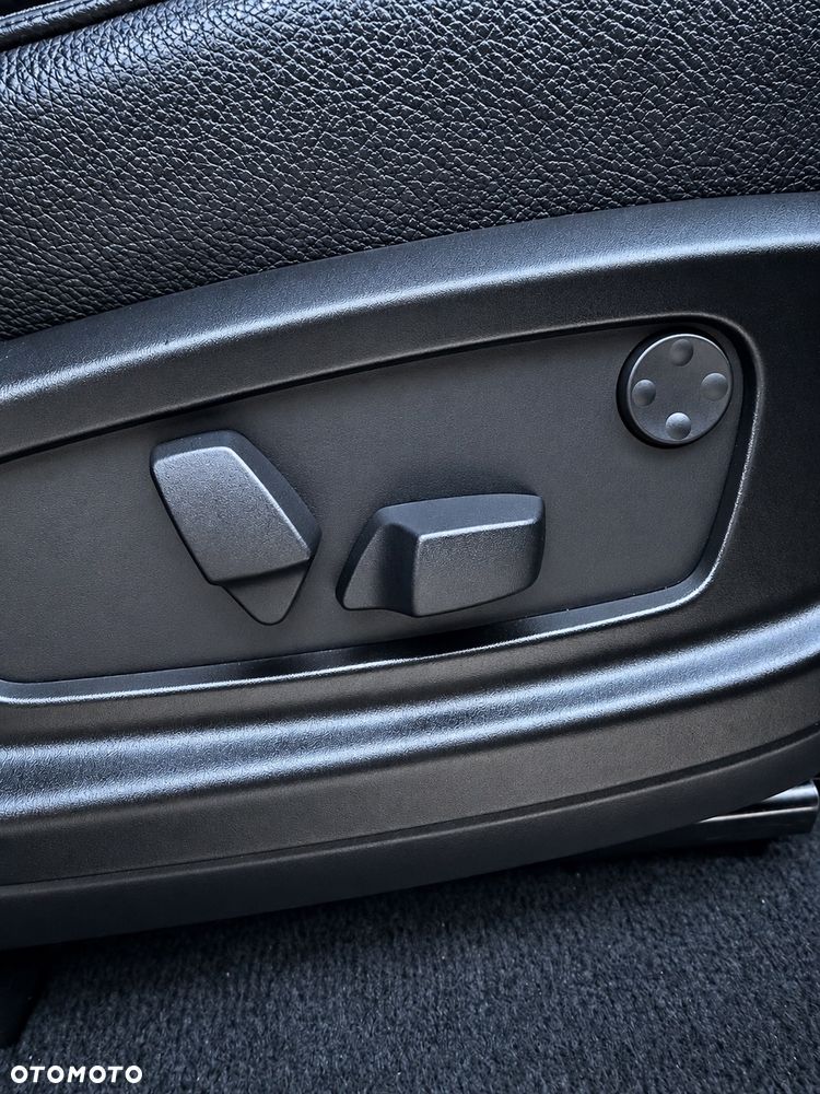 BMW X5 xDrive35i Edition Exclusive - 38