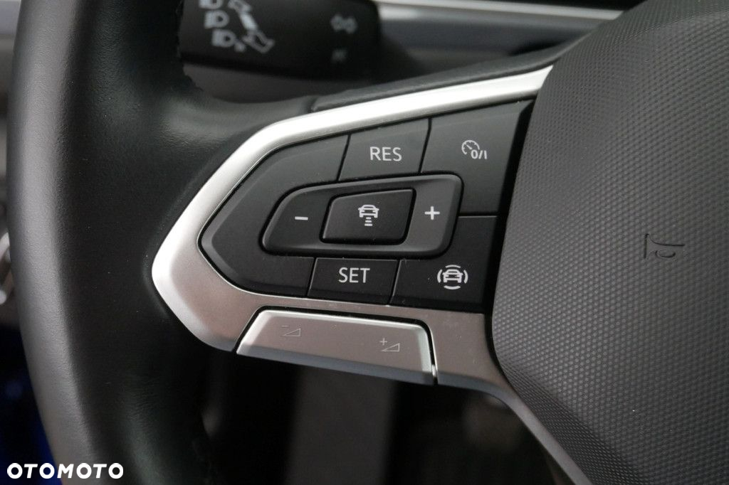 Volkswagen T-Roc 1.5 TSI Style - 22