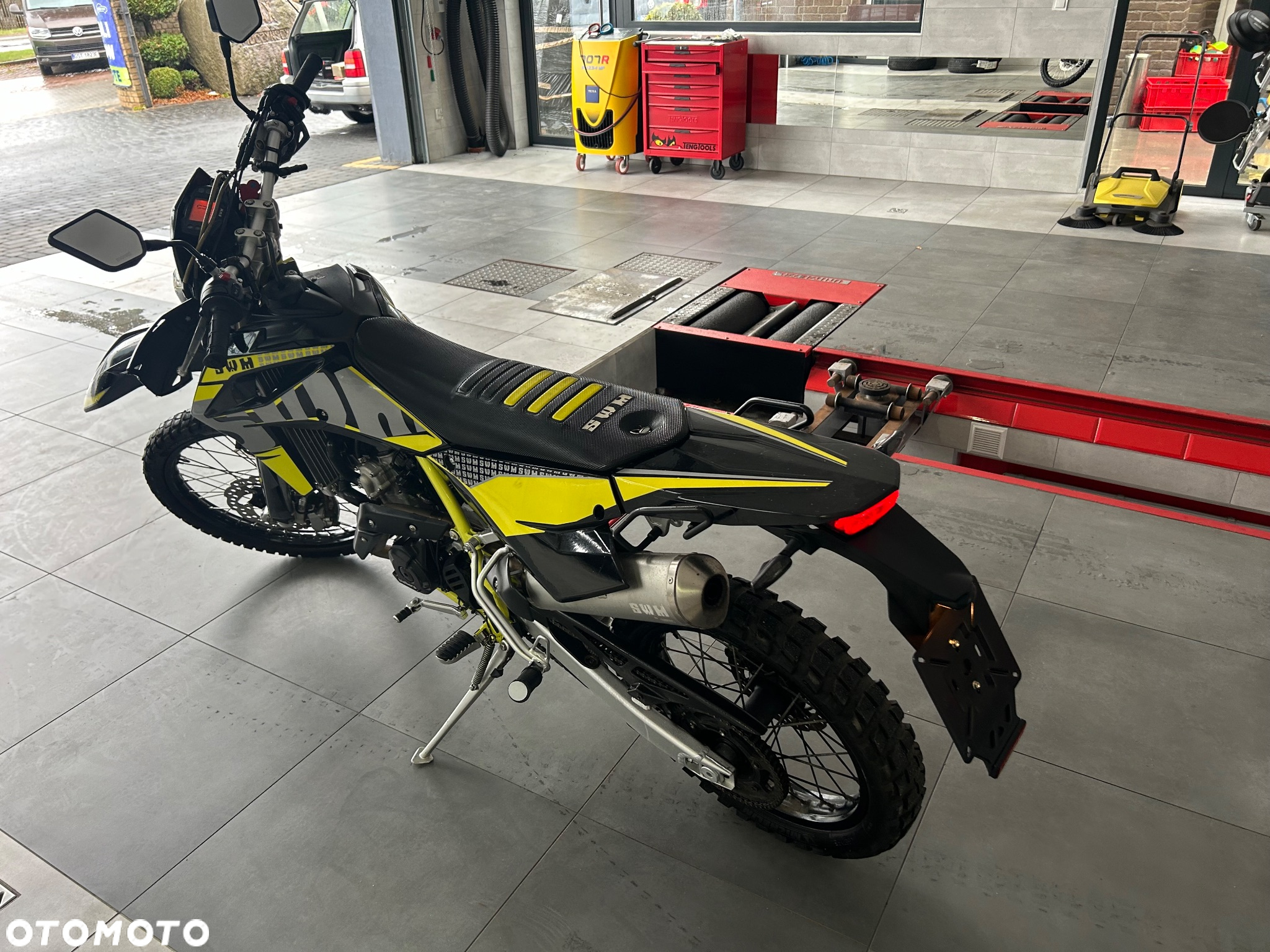 SWM RS 125 R - 4