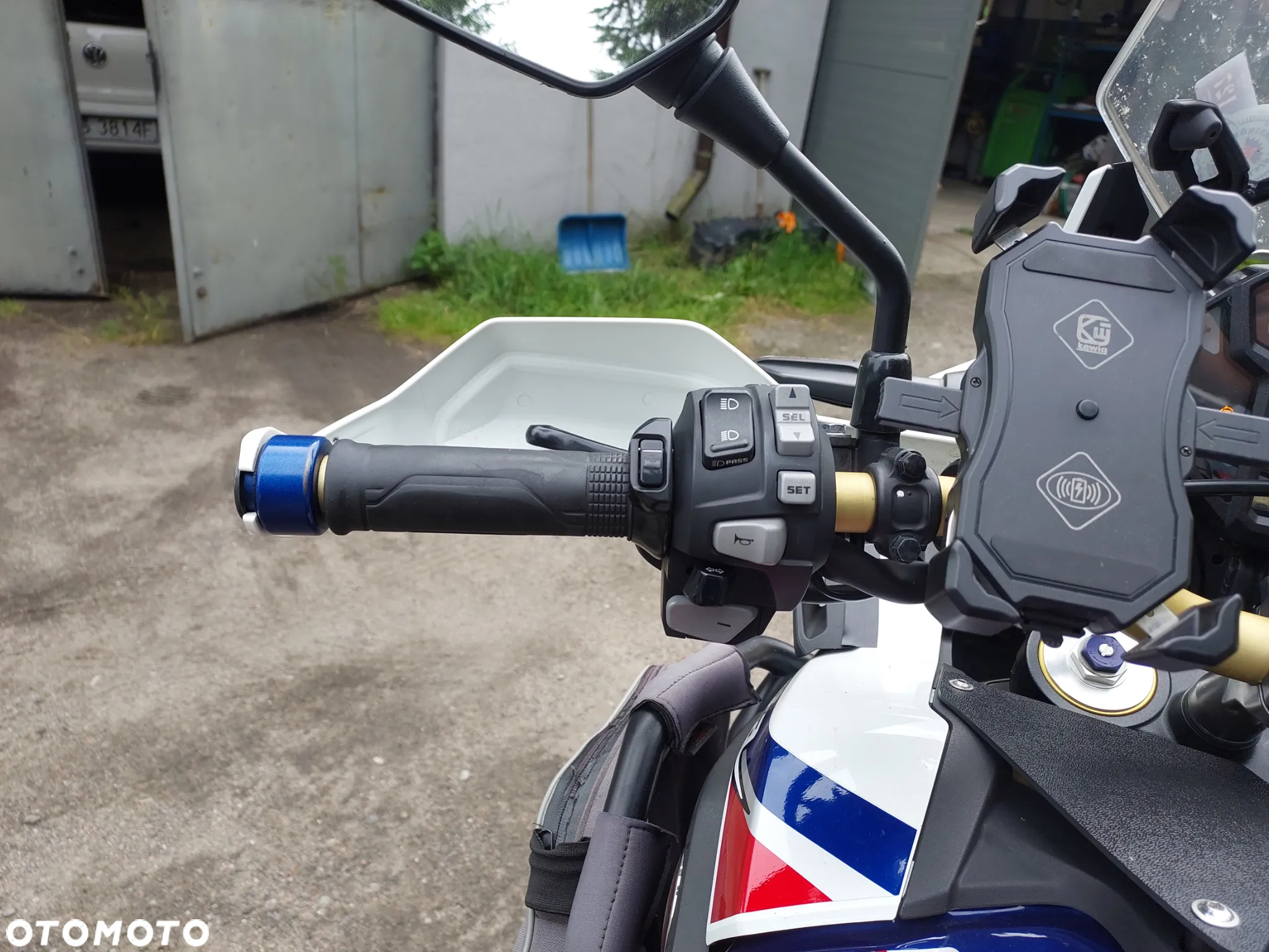Honda CRF - 12
