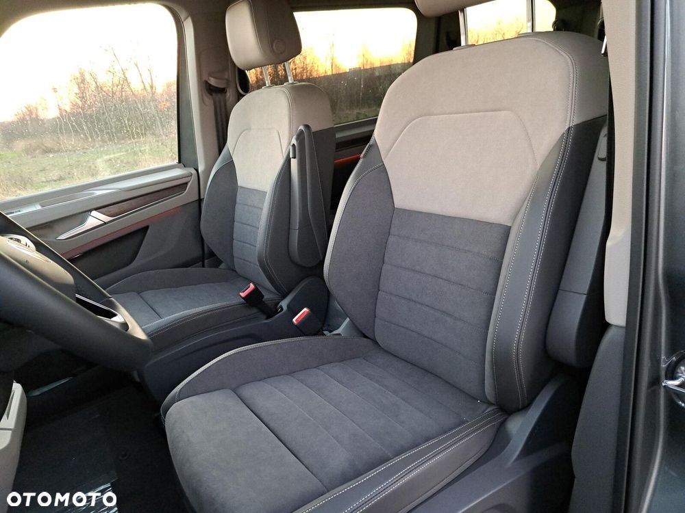 Volkswagen Multivan - 10