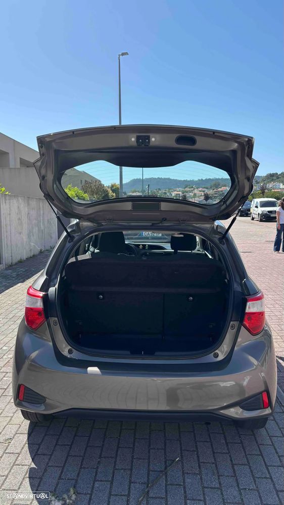 Toyota Yaris 1.0 VVT-i Comfort+P.Style - 6
