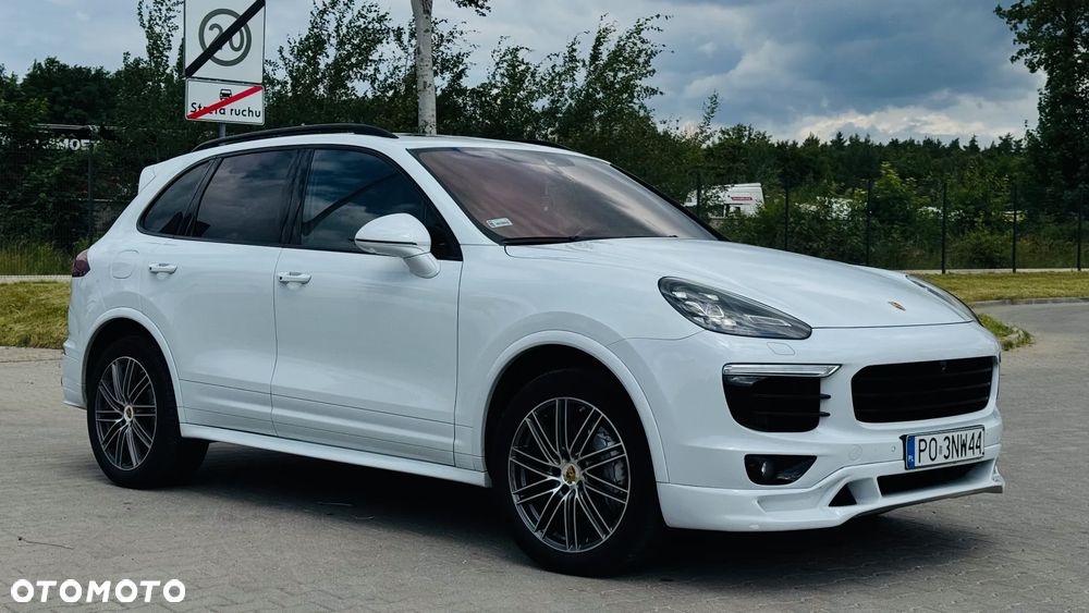 Porsche Cayenne S Diesel Platinum Edition - 4