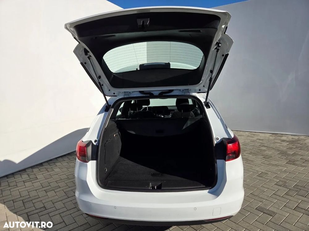 Opel Astra Sport Tourer 1.6 CDTI ECOTEC Dynamic - 9