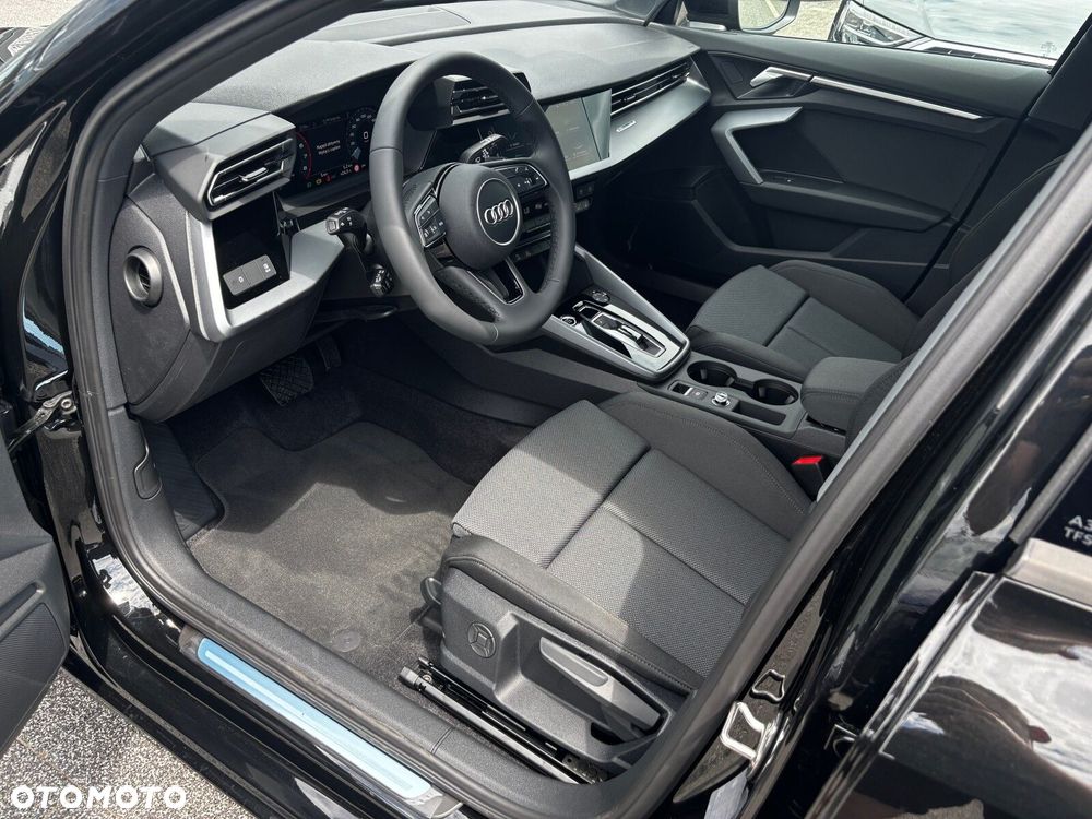 Audi A3 Sportback - 16