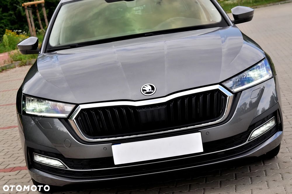 Skoda Octavia 2.0 TDI Ambition DSG - 6