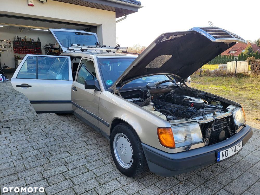 Mercedes-Benz W124 (1984-1993) - 12