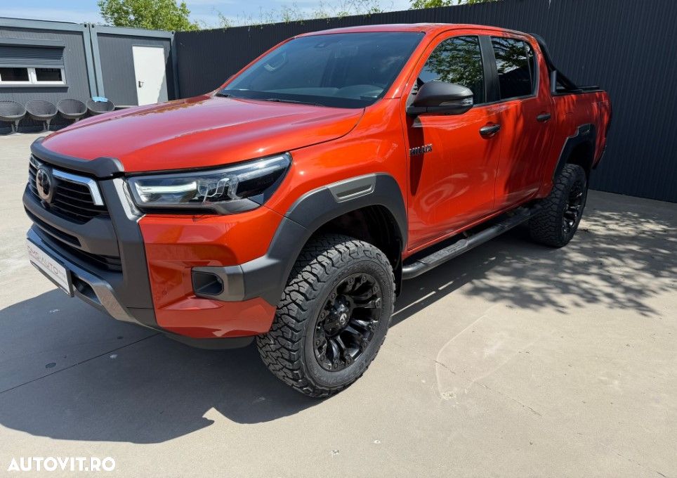 Toyota Hilux - 2
