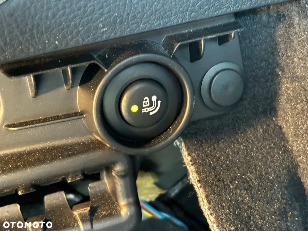 BMW Seria 3 316d Sport Line - 30