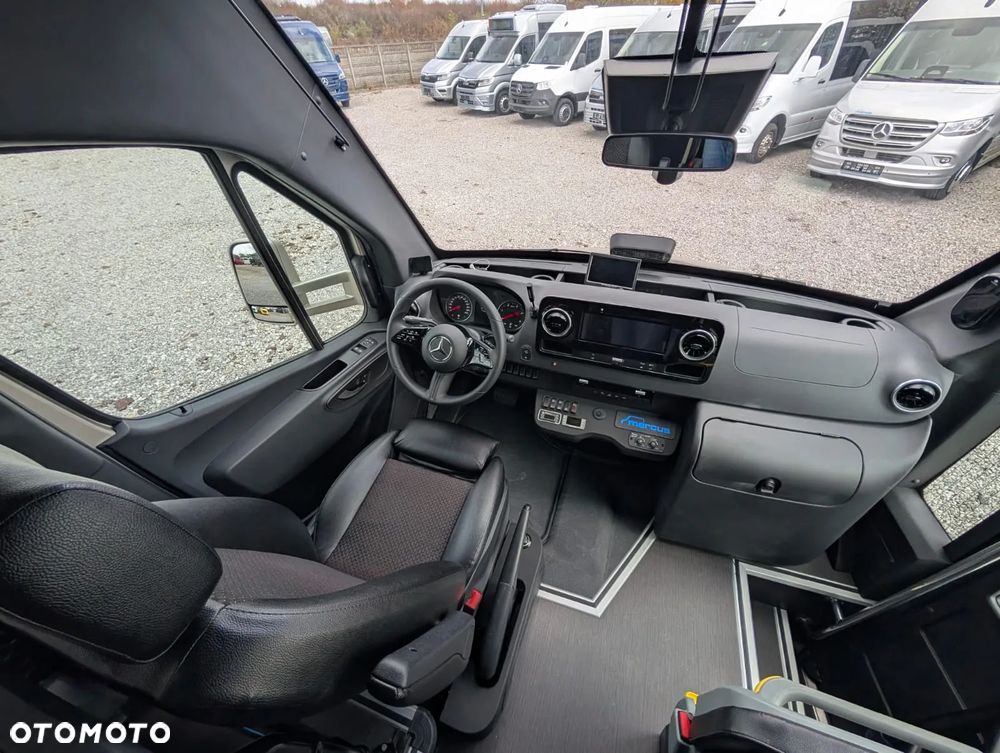 Mercedes-Benz Sprinter 519 - 19
