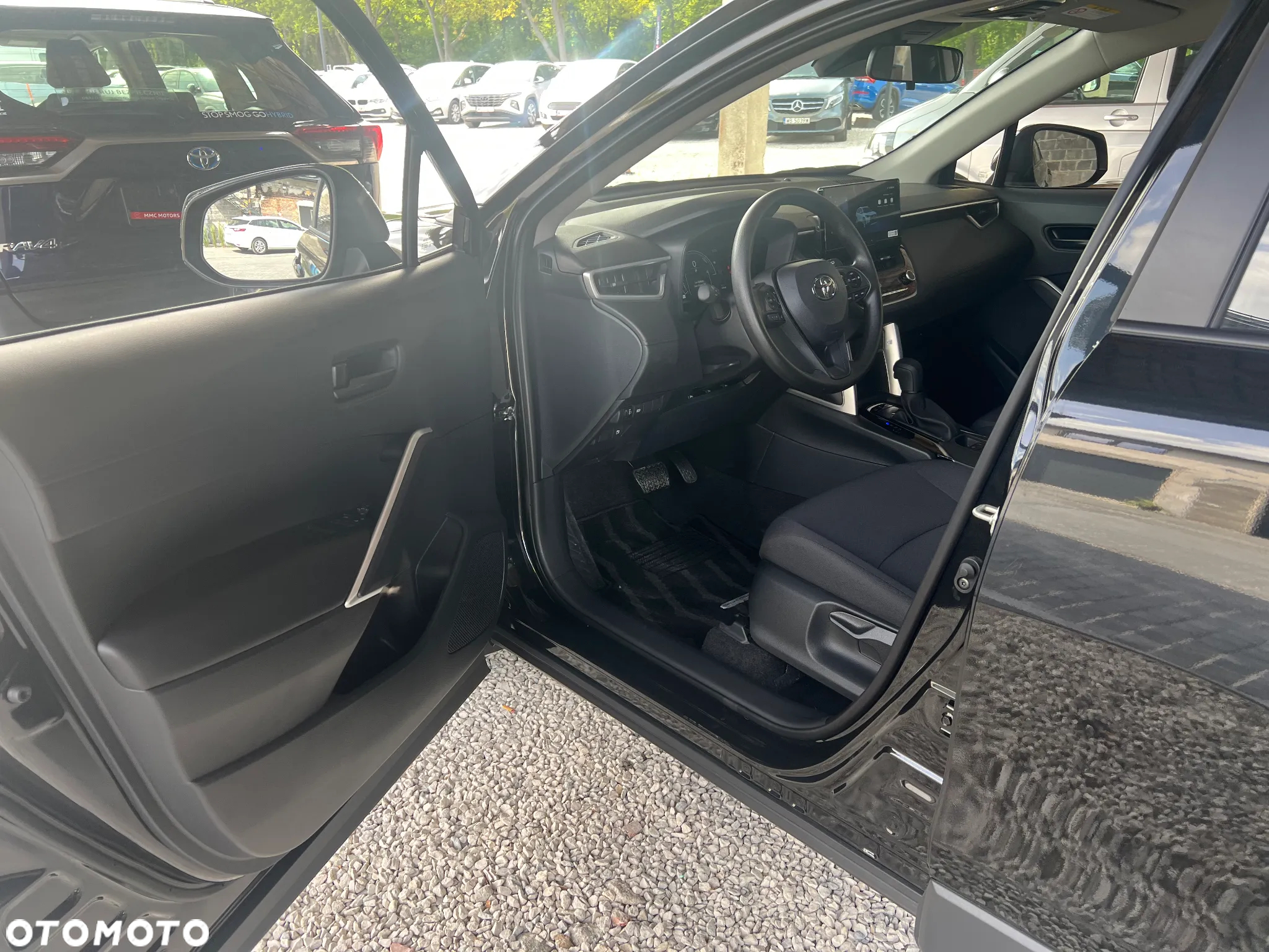 Toyota Corolla Cross - 12