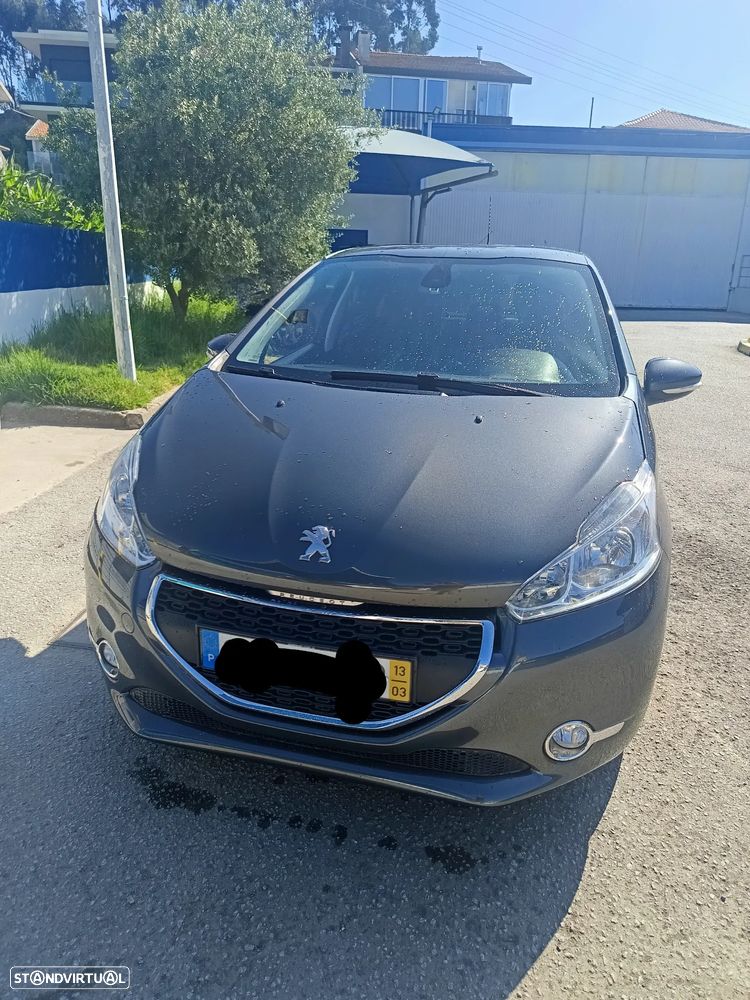Peugeot 208 1.2 VTi SE Style - 1