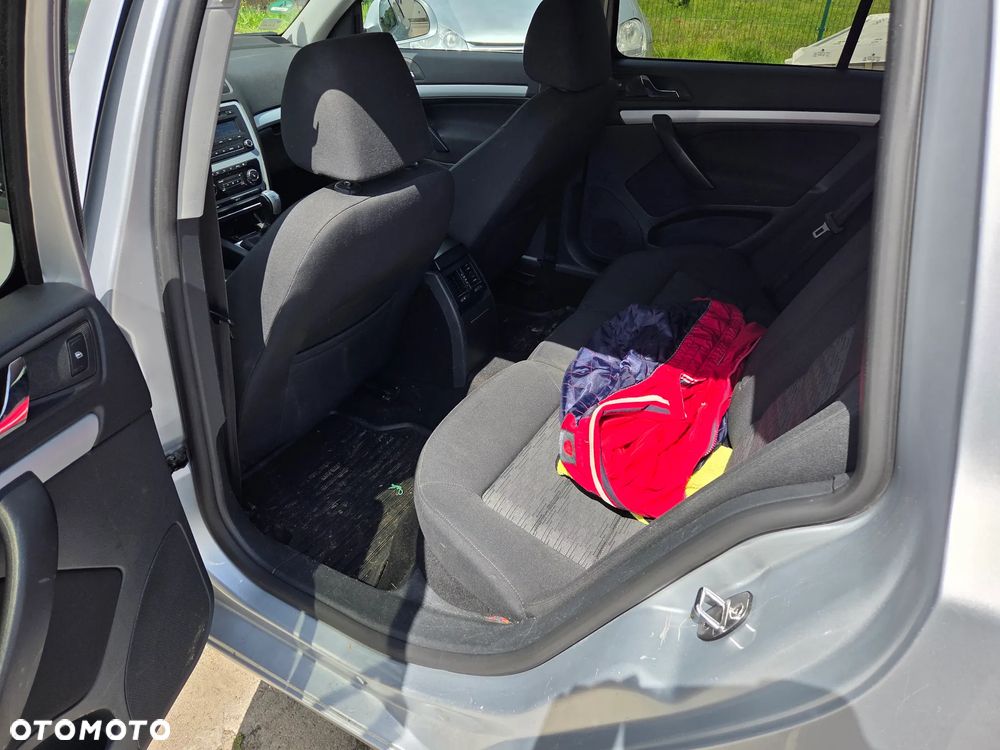 Skoda Octavia 1.6 TDI DPF FAMILY 4x4 - 17