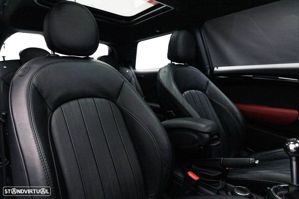 MINI 3 Portas John Cooper Works - 20