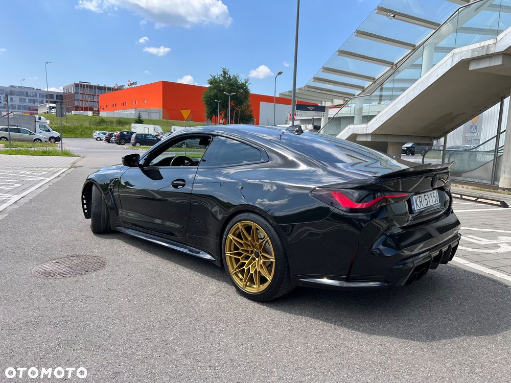 BMW M4 Competition - 4