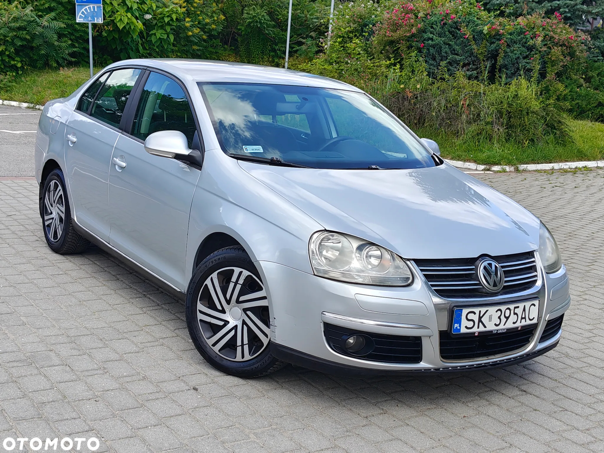 Volkswagen Jetta 1.6 FSI Comfortline - 4