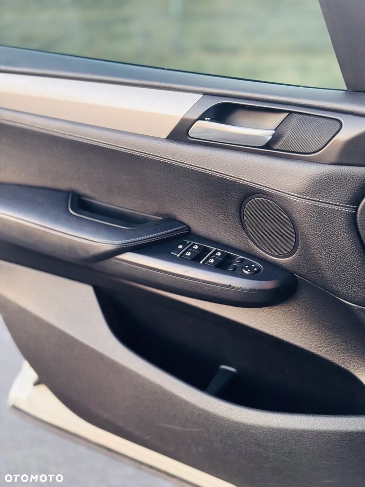 BMW X3 xDrive35i - 24