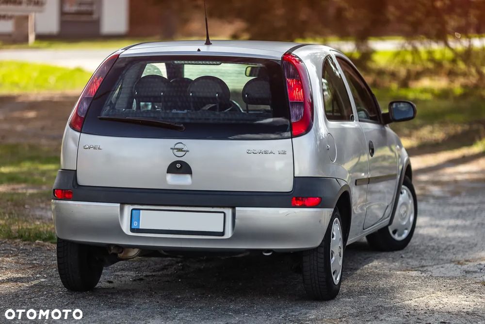 Opel Corsa 1.2 16V - 10