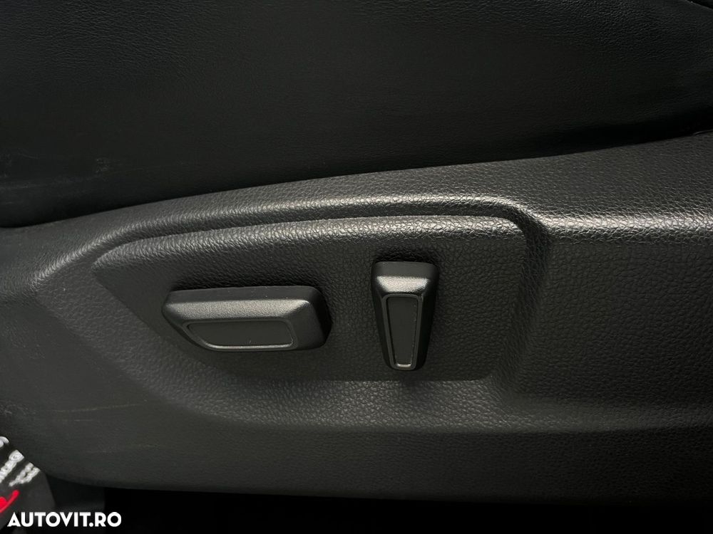 Mitsubishi Eclipse-Cross - 14