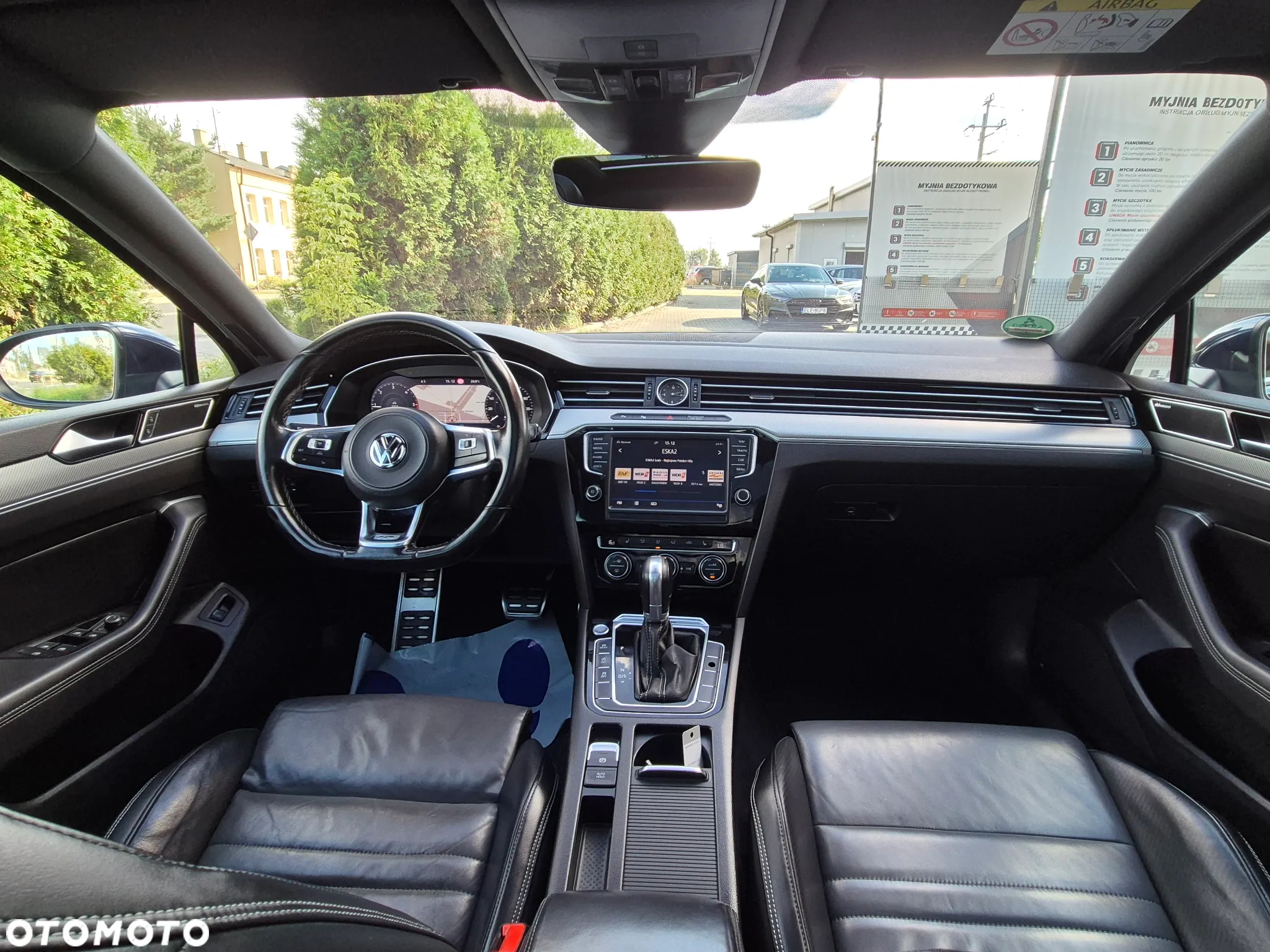 Volkswagen Passat 2.0 TDI 4Mot R-Line Edition DSG - 28