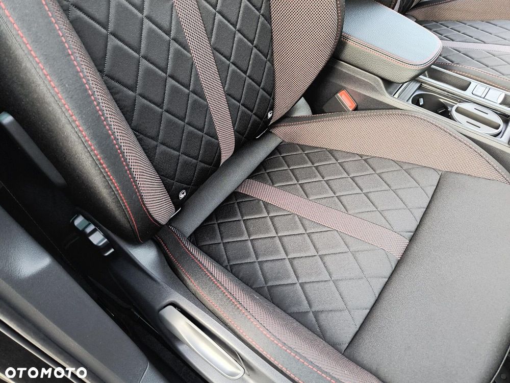 Skoda Octavia 2.0 TSI RS DSG - 37