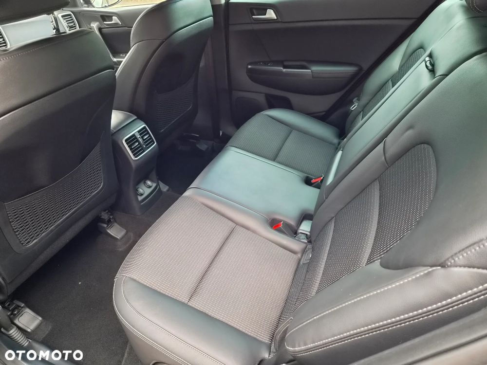 Kia Sportage 1.6 GDI L Business Line 2WD - 23