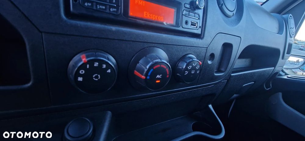 Renault MASTER KIPER BRYGADÓWKA 7 OSÓB KLIMA SKRZYN KJA DYSTRYBUTOR PALIWA NOWE OPONY - 32